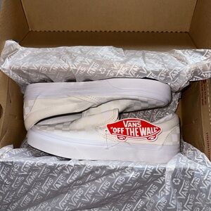 True white checkerboard vans